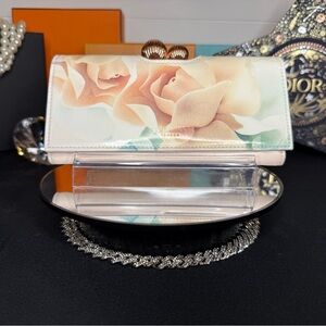 EUC Ted Baker Idella Porcelain Rose Matinee Wallet Rose Gold Bobbles